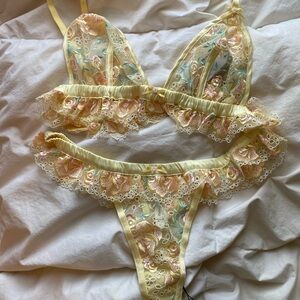Floral Lace Yellow Intimate Set